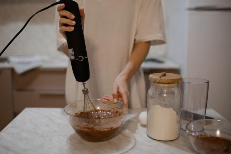 Can You Use Olive Oil to Bake Cake (Use or Skip?) The Healthy Apron